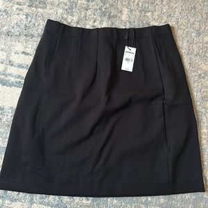 Express Fitted Skirt